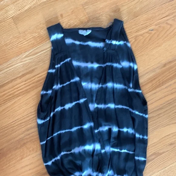 Beach Bundle👙☀️ - Picture 13 of 14